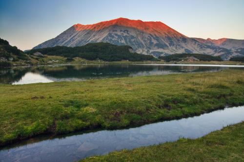 Todorka peak red